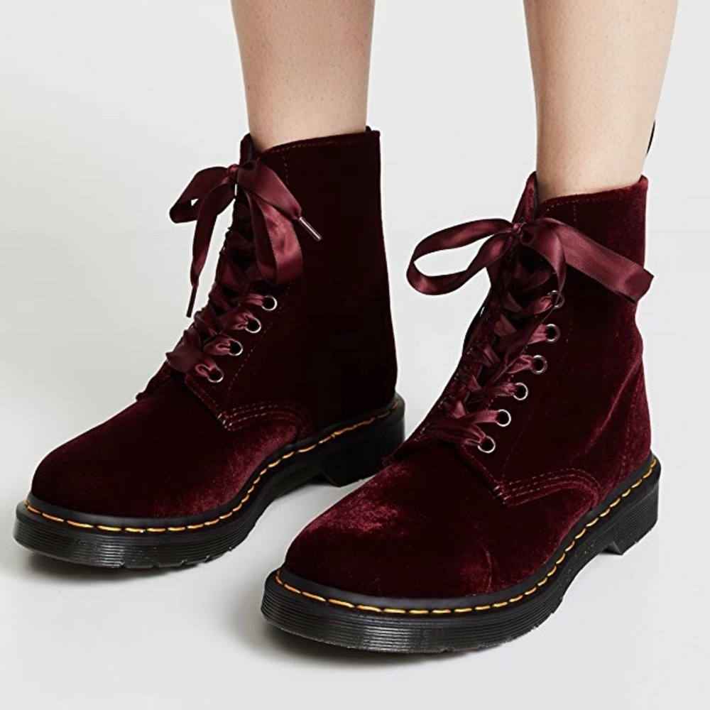 Dr. Martens 1460 Pascal Velvet boots